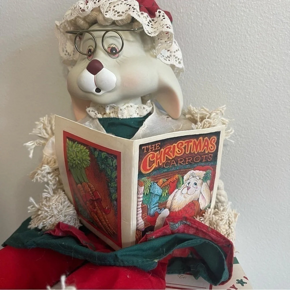 New VINTAGE 1996 House of Lloyd Christmas Around the World Grannie Flo Bunny - Picture 3 of 9